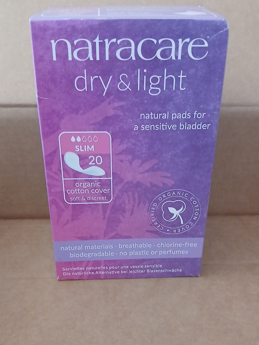 Natracare Dry ans Light Slim Pads qty 20 Purple nwt